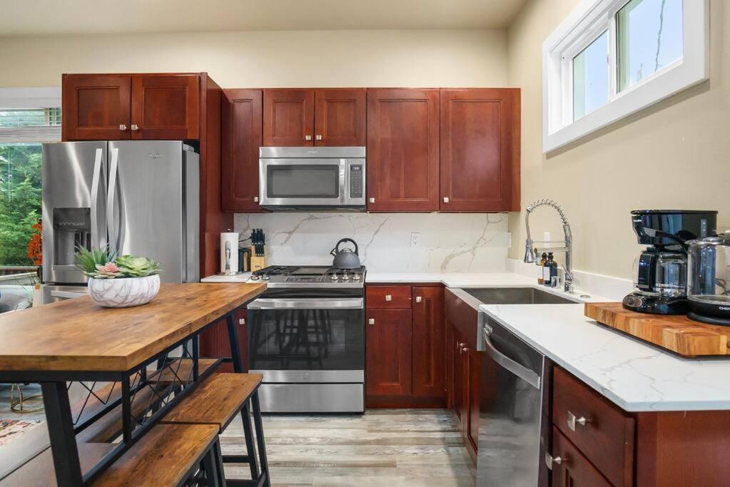 Urban Comfort Apartment Seattle