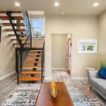 Central Urban Comfort Home